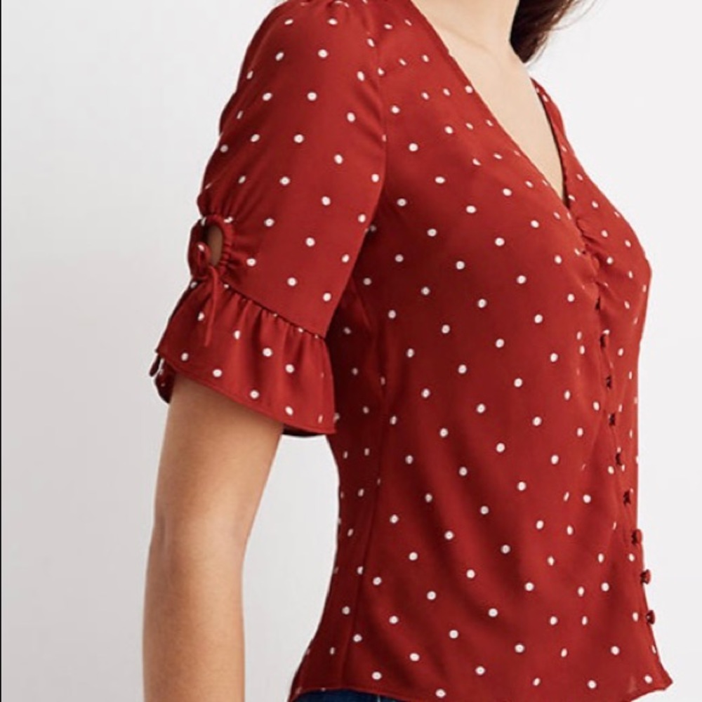 Madewell daylight polka dot tie-shelve blouse